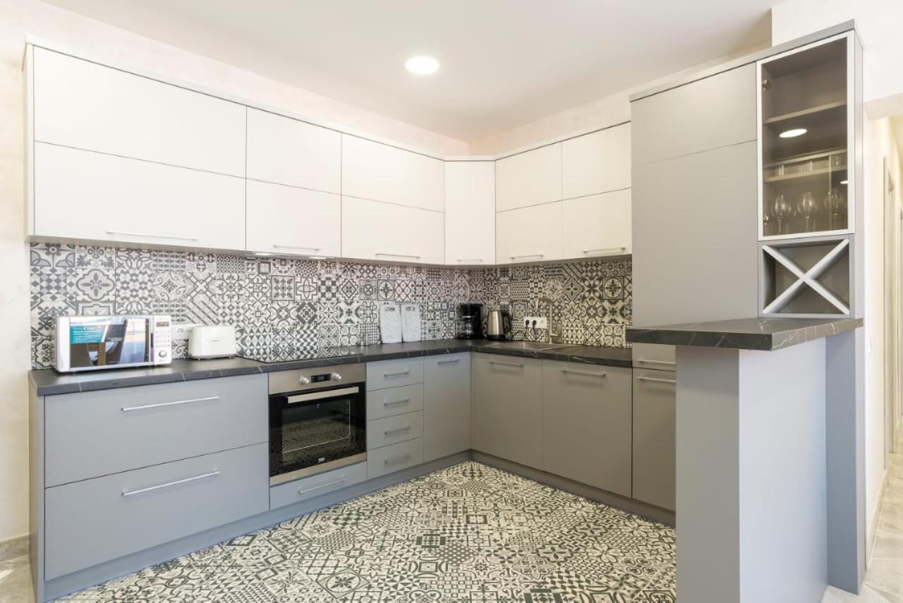 Dream House Rooms Malaga - Habitacion En El Apartemento Bagian luar foto