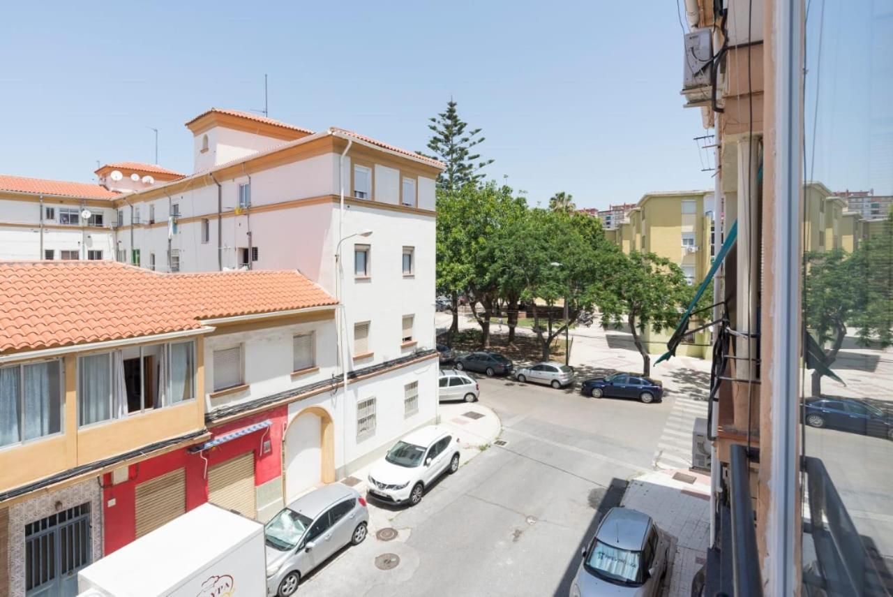 Dream House Rooms Malaga - Habitacion En El Apartemento Bagian luar foto
